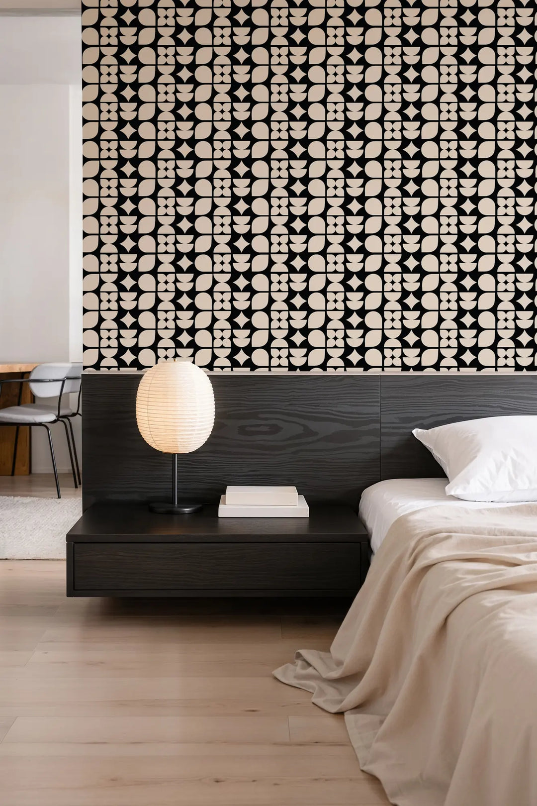 Arcadia Rhythm Large Black Almond