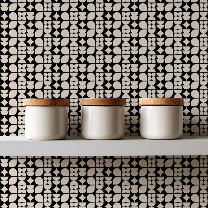 Arcadia Rhythm Small Black Almond