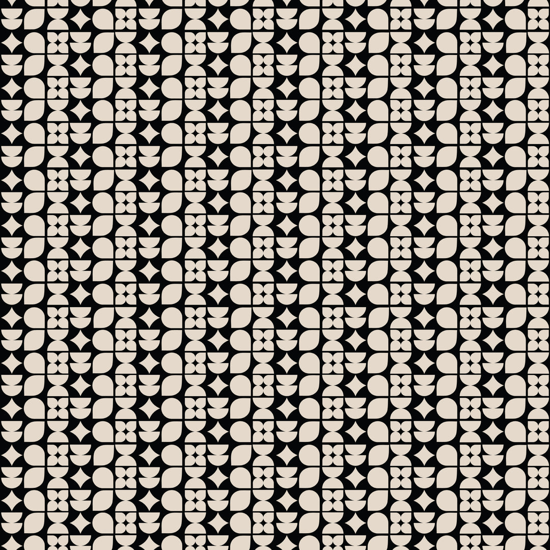 Arcadia Rhythm Small Black Almond