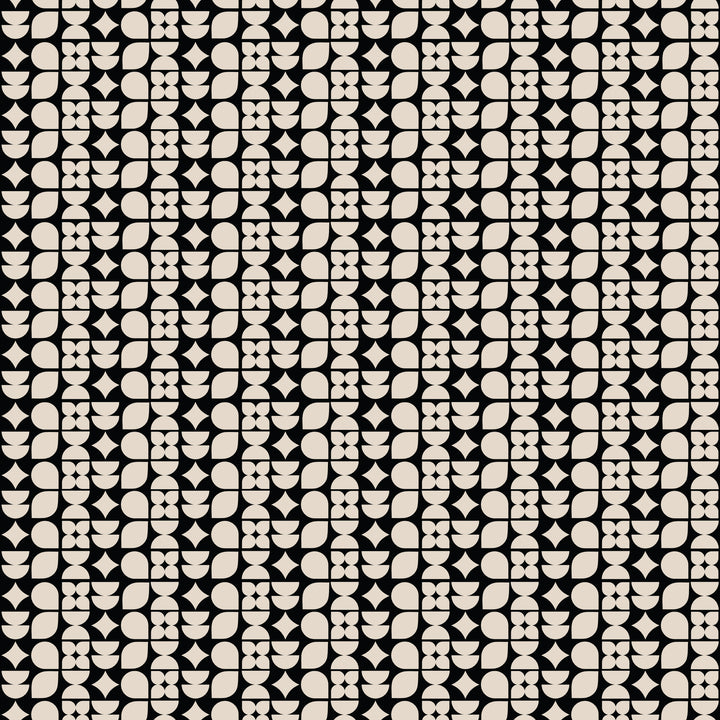 Arcadia Rhythm Small Black Almond