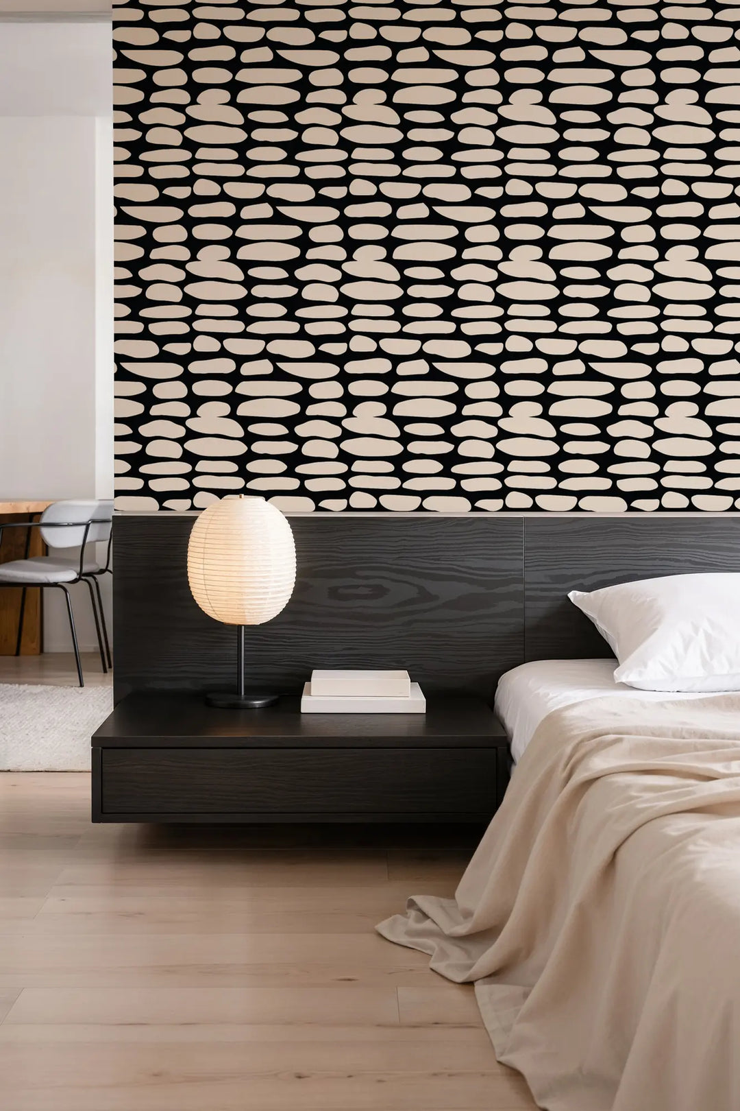 Cairn Large Almond