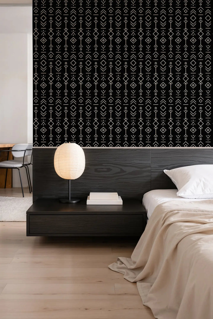Nomad Noir Large Black Almond
