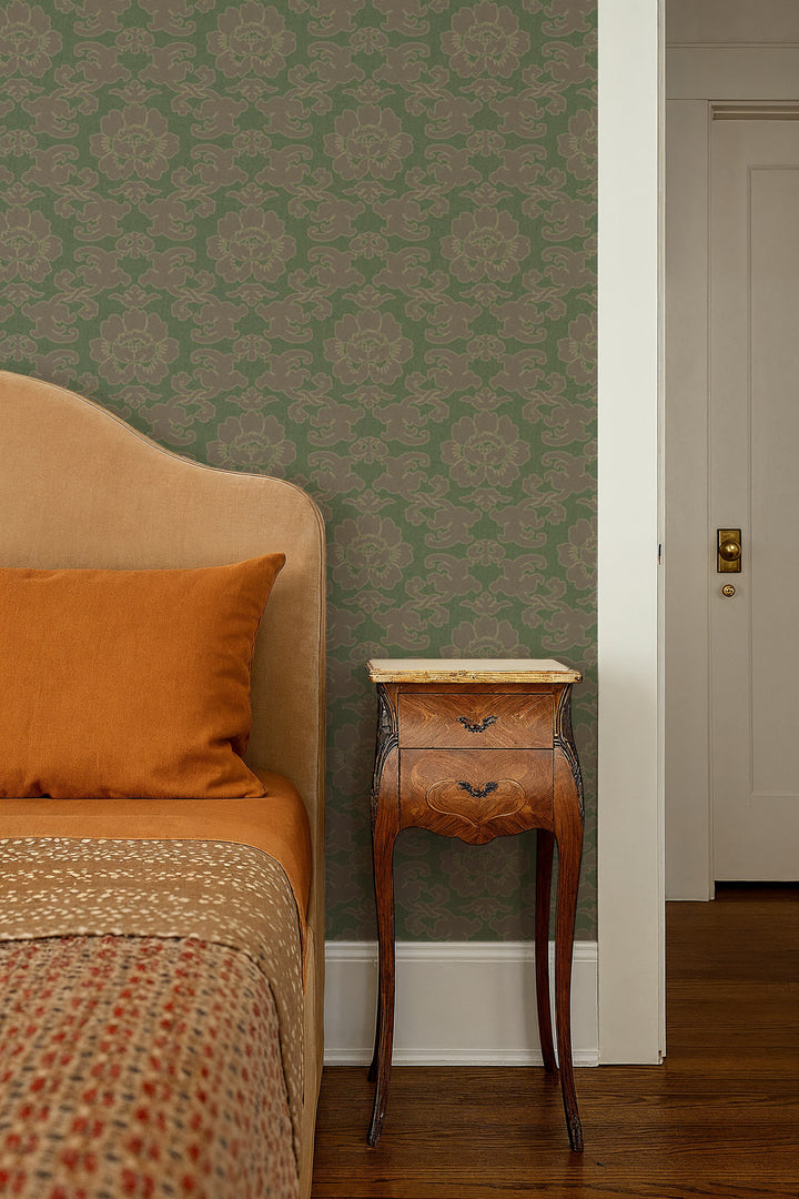 Silken Poppy - Hunstman Green Wallpaper