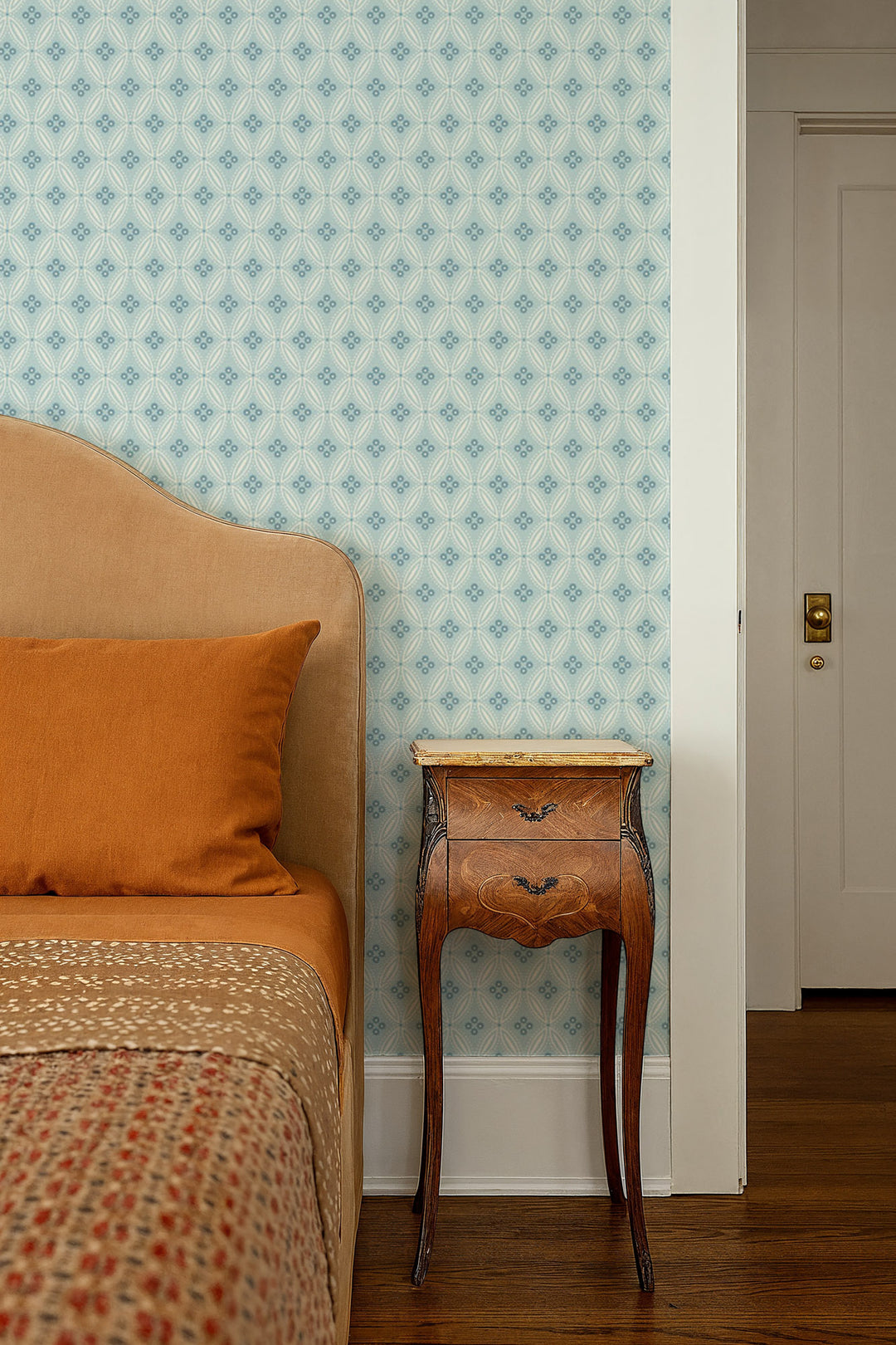 Stone Lace - Daytime Blue Wallpaper