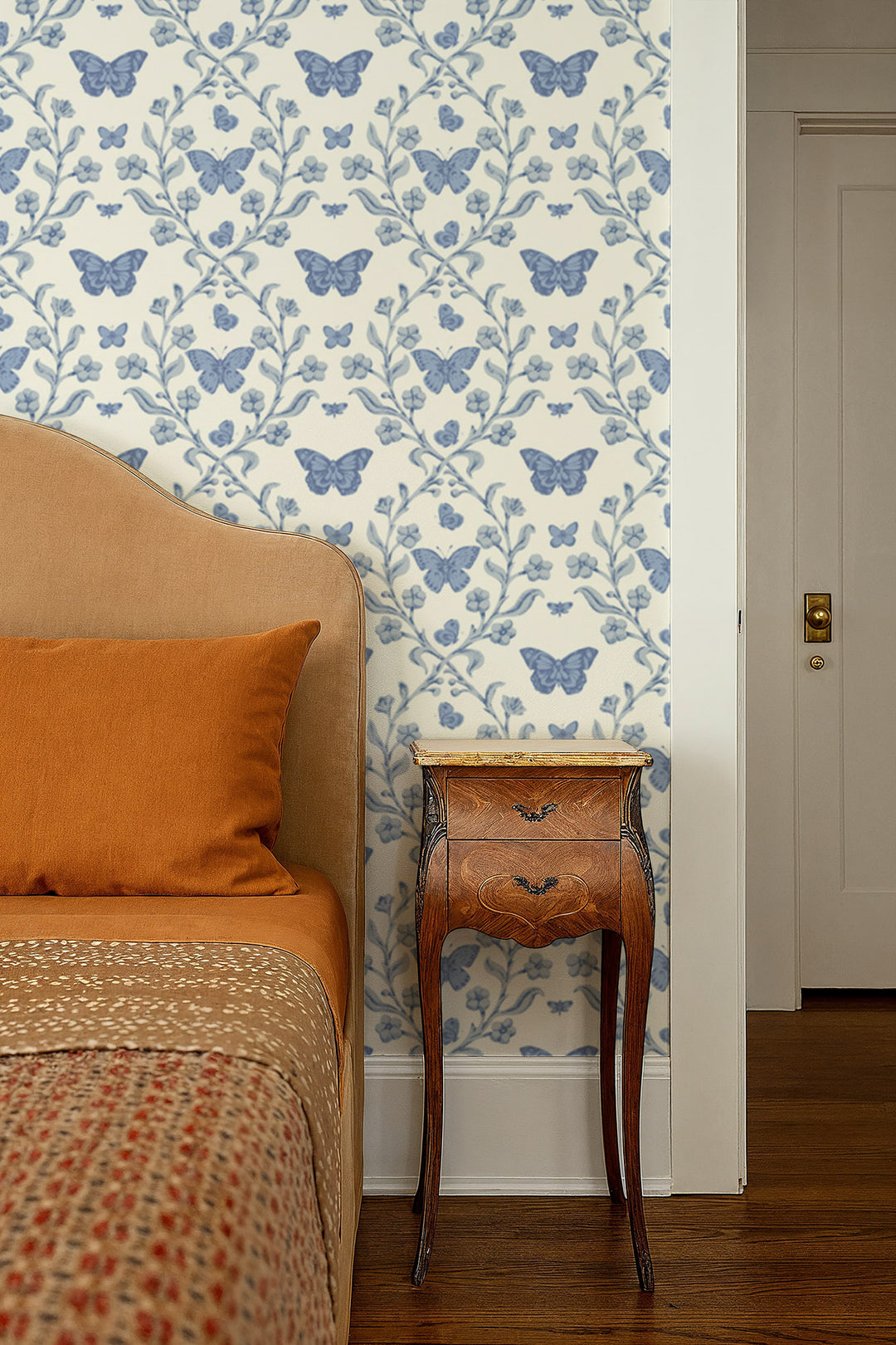 Butterfly Garden - Porcelain Blue Wallpaper