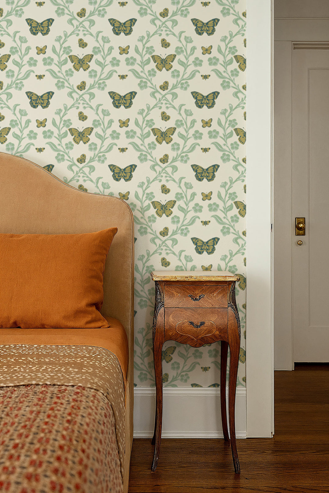 Butterfly Garden - Summer Greens Wallpaper