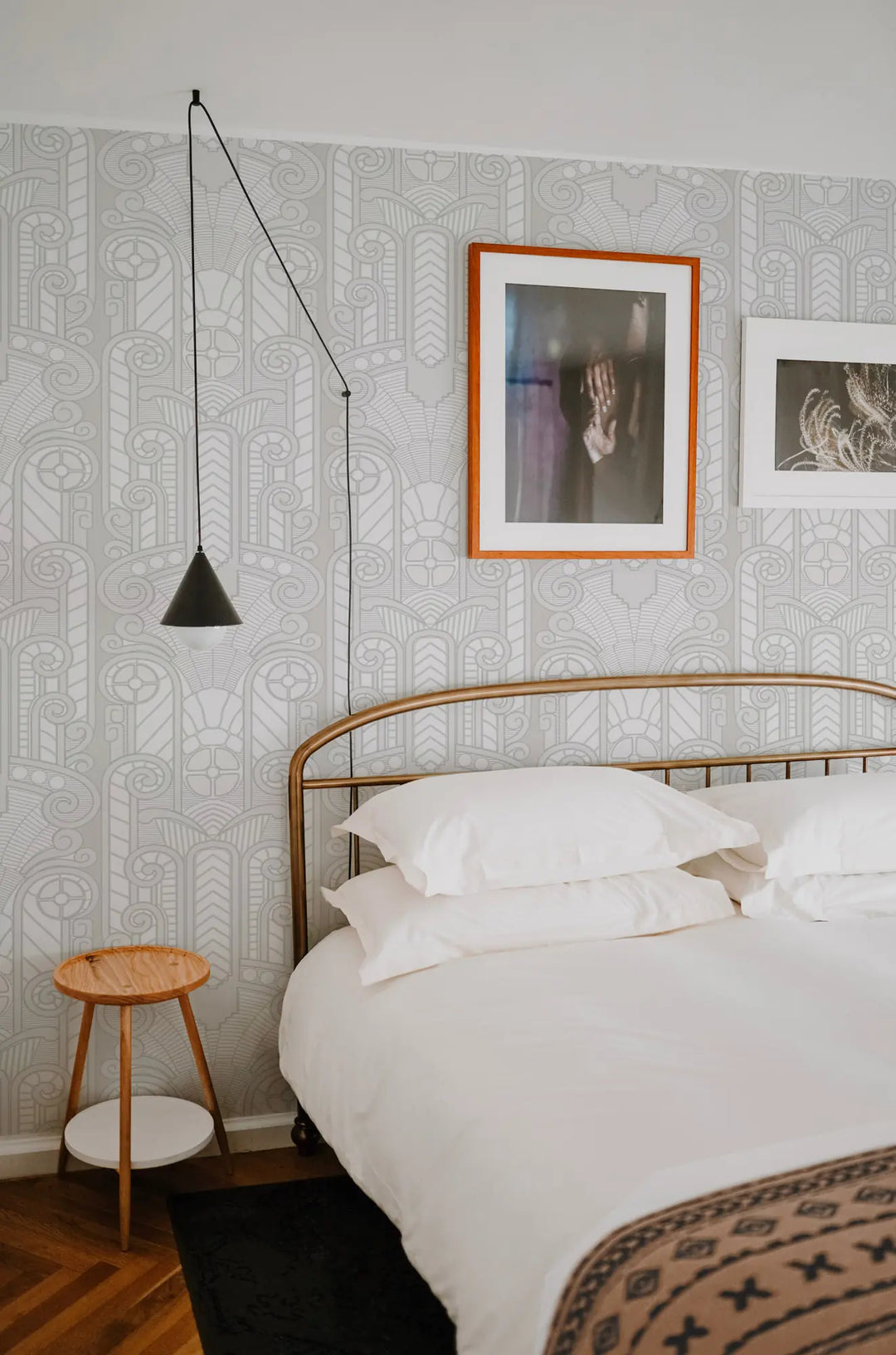 Congress Relief - Plaster White Wallpaper