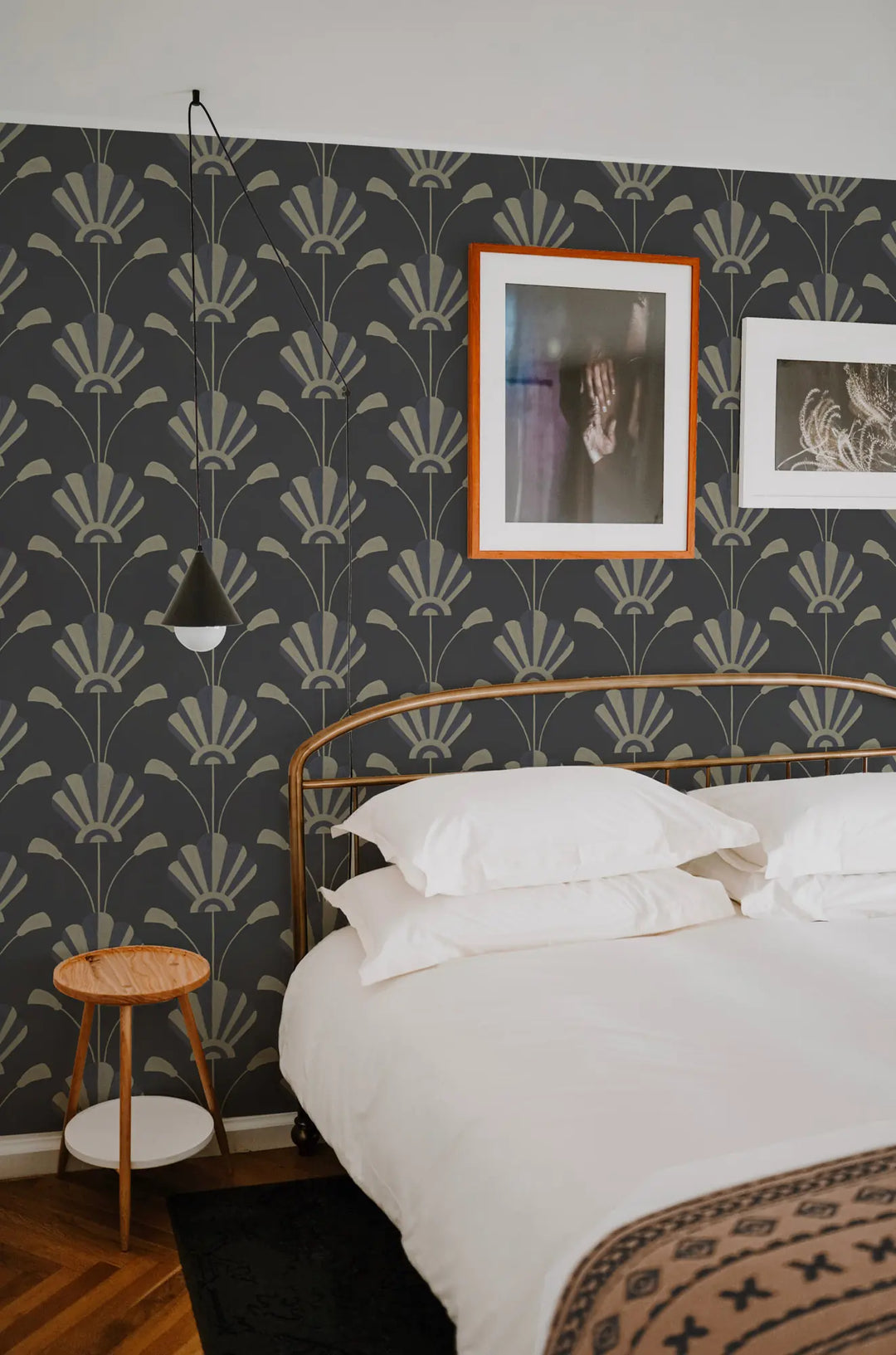 Fanflower - Gold Night Wallpaper