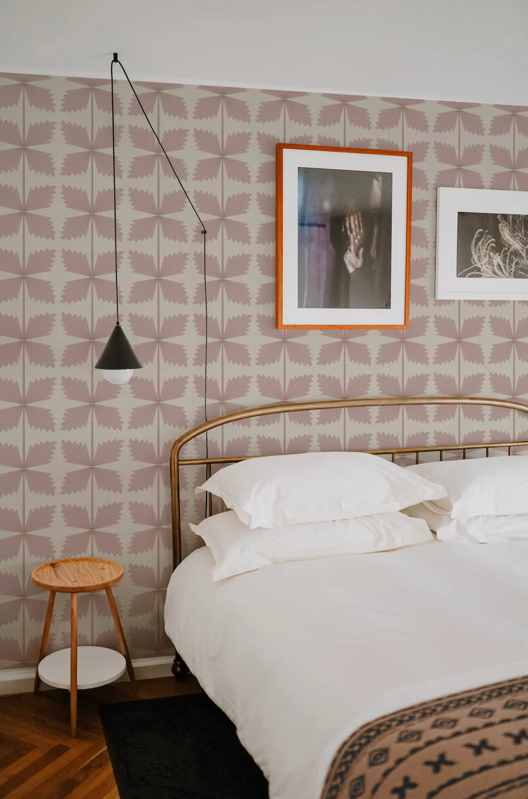 Palmetto - Deco Pink Wallpaper