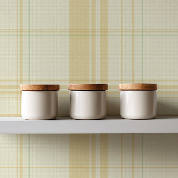 Gentlemans Pin Large - Daffodil Wallpaper