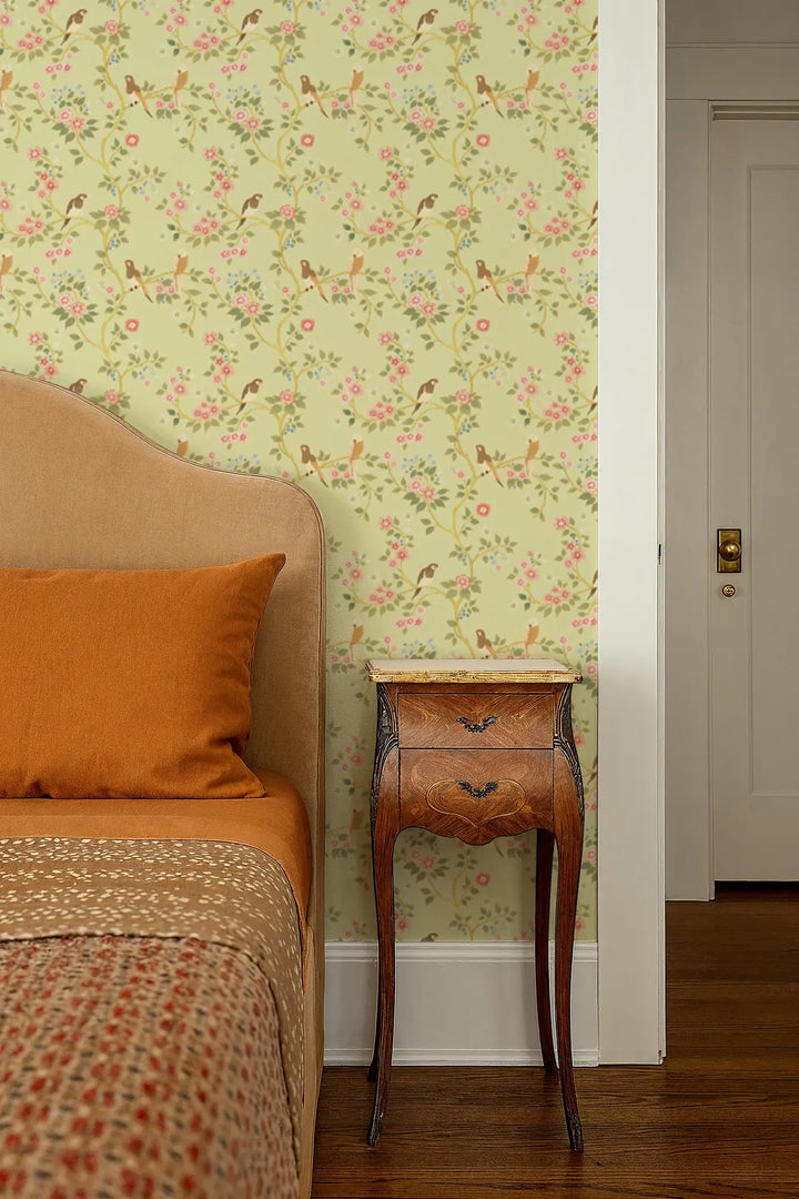 Blossom Perch - Pale Citrus Wallpaper