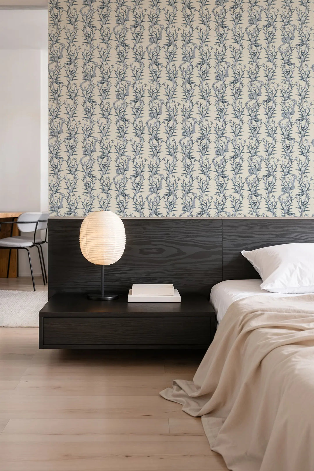 Stalking Vine - Porcelain Blue Wallpaper