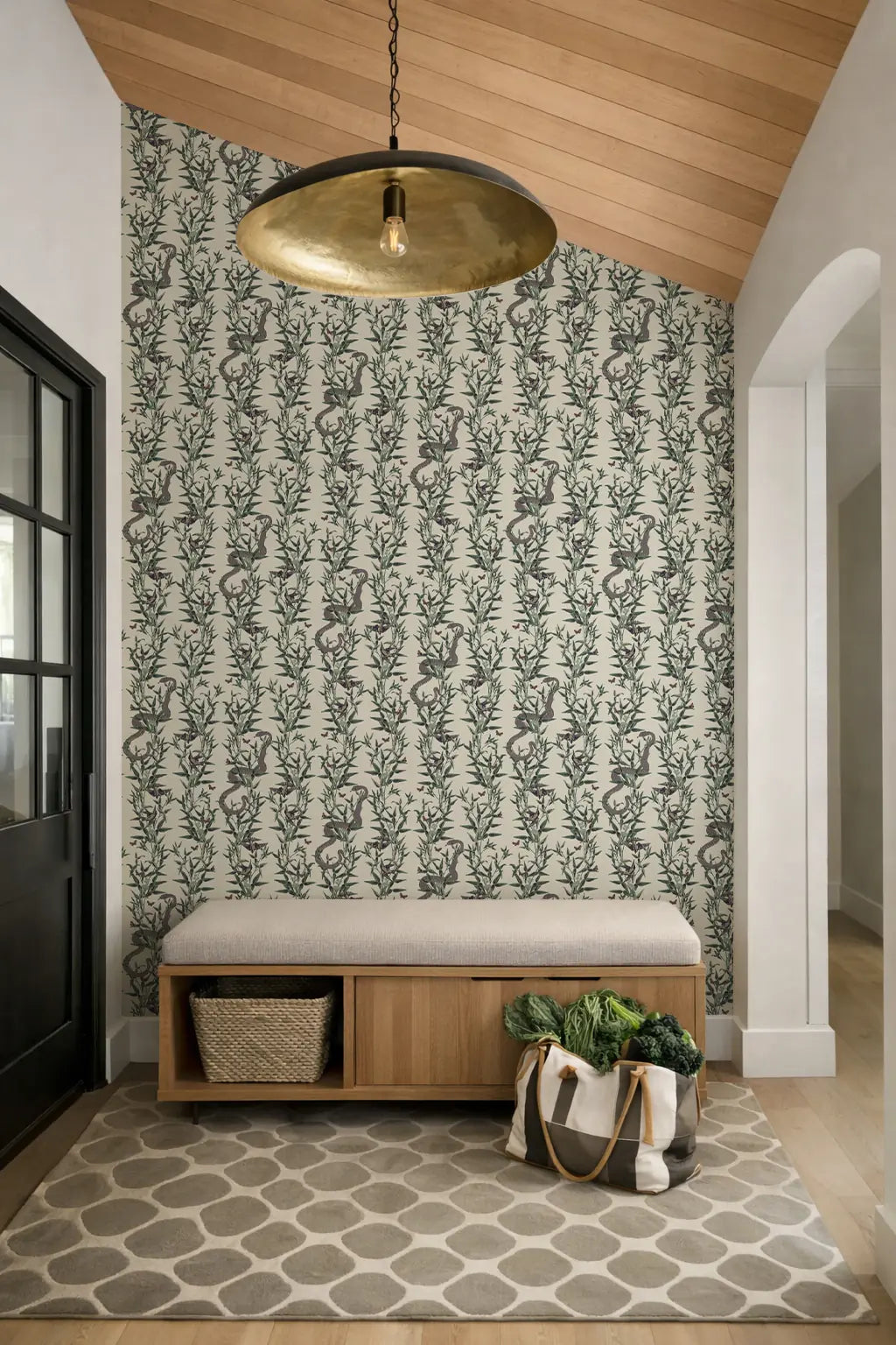 Stalking Vine - Soft Ivory Wallpaper